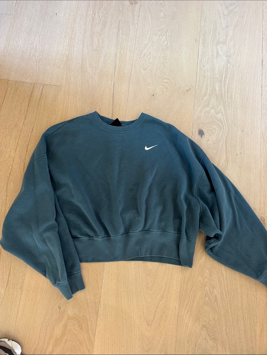 Nike Tops - Nike Women's Cropped Crew Sweatshirt in Deep Teal
